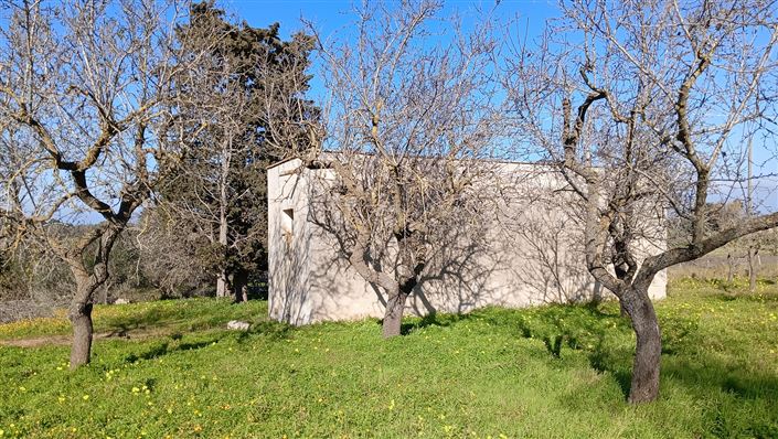 Image No.17-2 Bed Property for sale