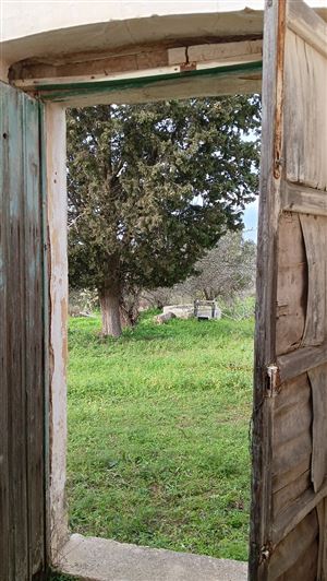 Image No.9-2 Bed Property for sale