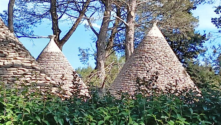 Image No.11-7 Bed Property for sale