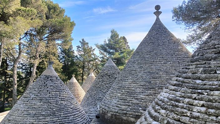 Image No.3-7 Bed Property for sale