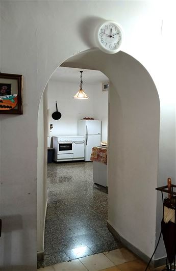 Image No.23-7 Bed Property for sale