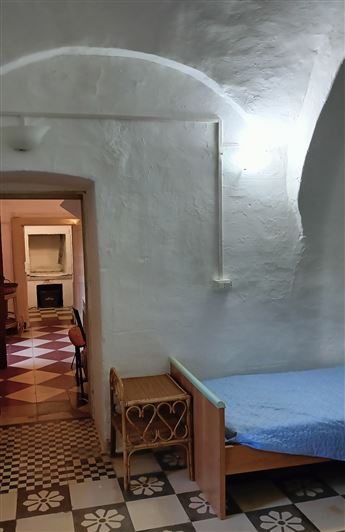 Image No.37-7 Bed Property for sale