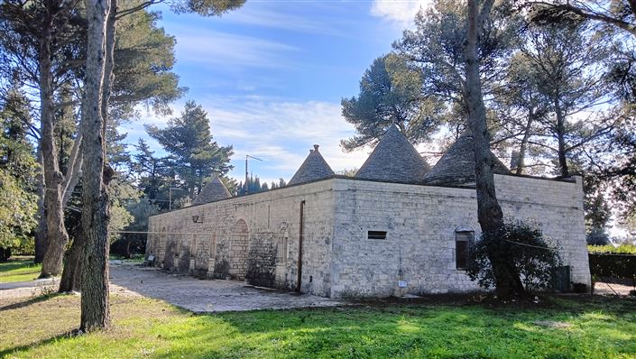 Image No.43-7 Bed Property for sale