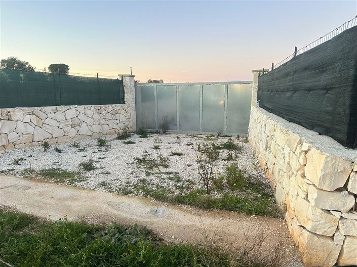 Image No.22-1 Bed Farmhouse for sale