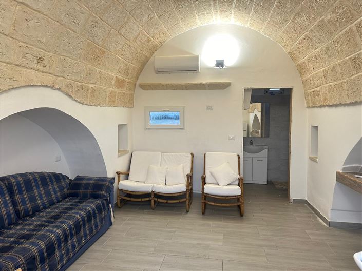 Image No.6-1 Bed Farmhouse for sale