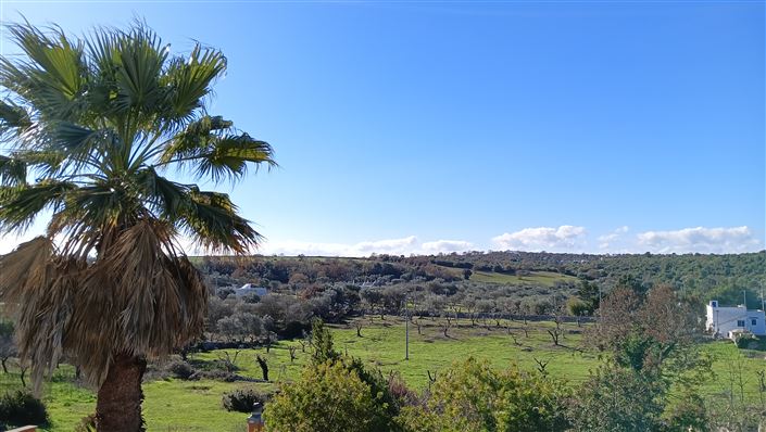 Image No.12-3 Bed Property for sale