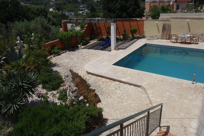 Image No.23-3 Bed Property for sale