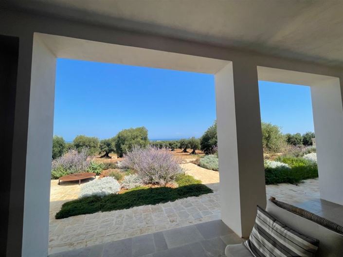 Image No.33-6 Bed Property for sale