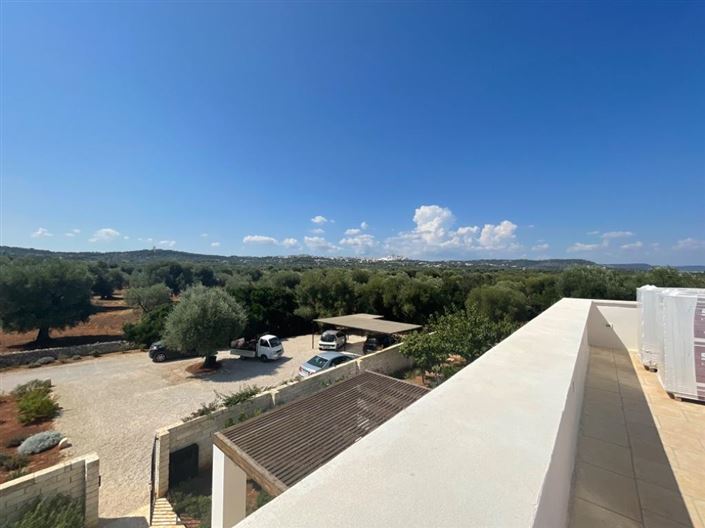 Image No.42-6 Bed Property for sale