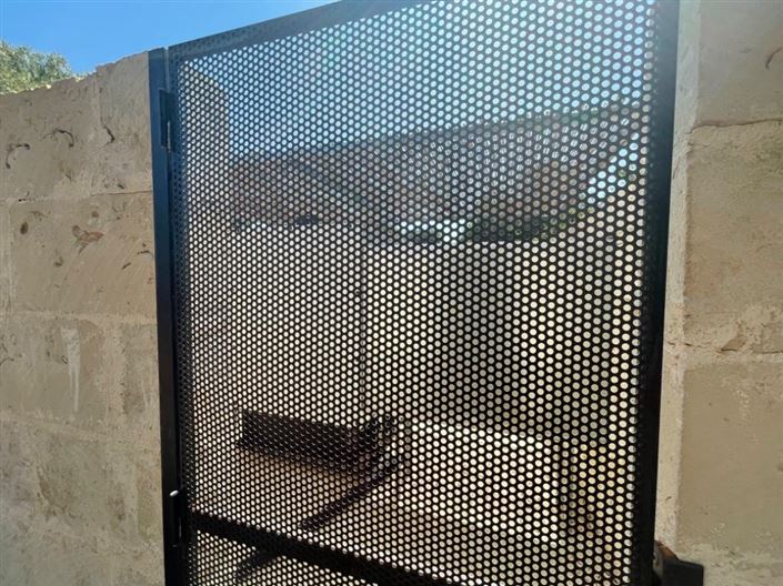 Image No.46-6 Bed Property for sale