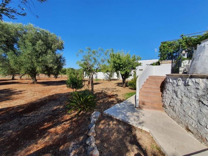 Image No.22-4 Bed Property for sale