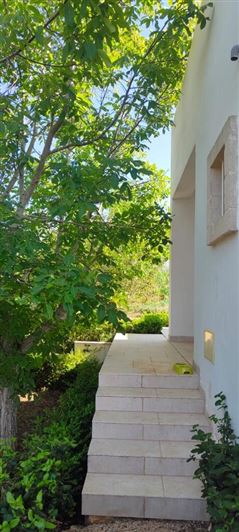 Image No.32-4 Bed Property for sale