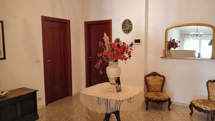 Image No.27-5 Bed Villa for sale