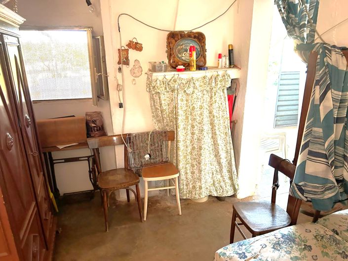 Image No.9-2 Bed Property for sale