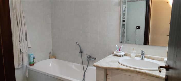 Image No.24-3 Bed Property for sale