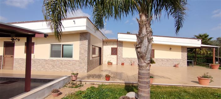 Image No.31-3 Bed Property for sale