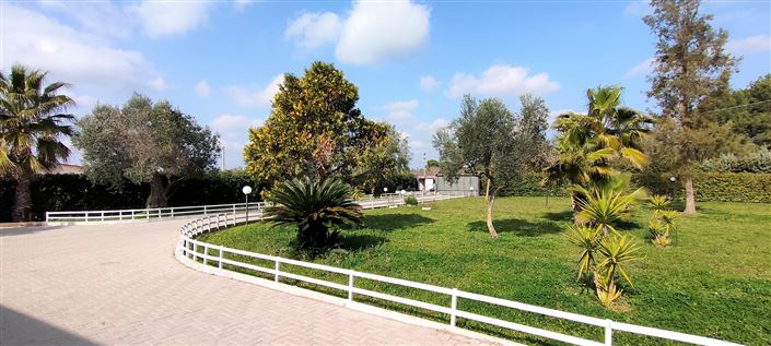 Image No.36-3 Bed Property for sale