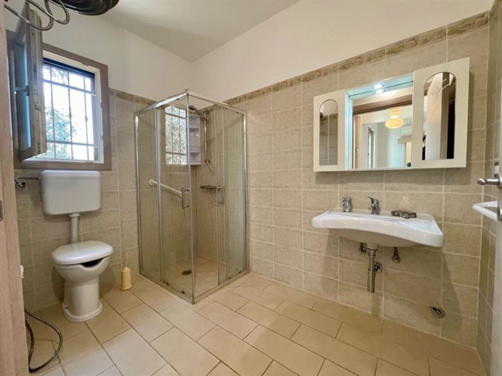 Image No.18-4 Bed Villa for sale