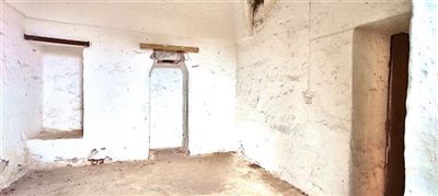 138557lamiaostuniimg040000