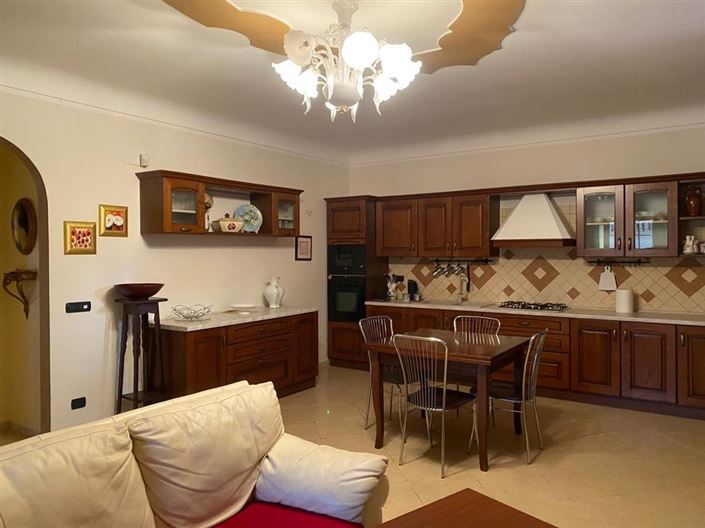 Image No.27-6 Bed Villa for sale