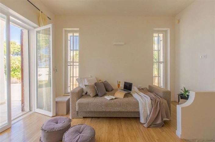 Image No.6-2 Bed Villa for sale