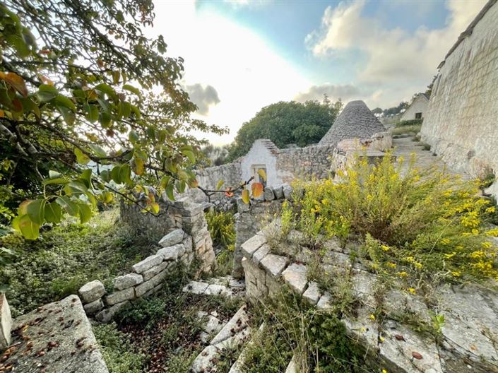 Image No.13-2 Bed Property for sale