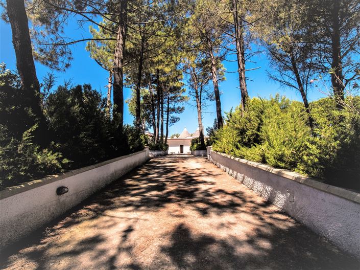 Image No.28-4 Bed Property for sale