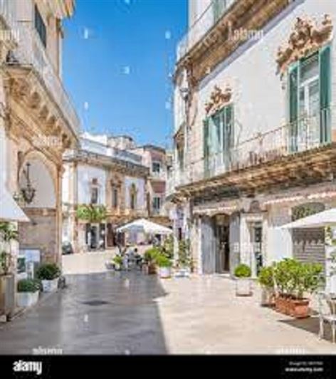 Image No.32-4 Bed Property for sale