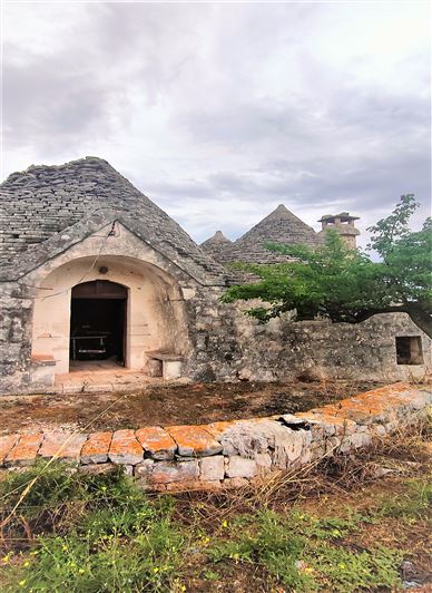 Image No.12-3 Bed Property for sale