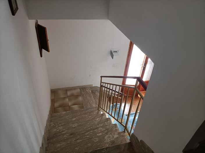 Image No.18-2 Bed Townhouse for sale