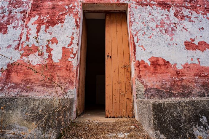 Image No.12-2 Bed Property for sale