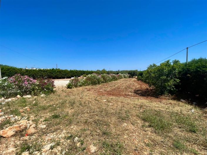 Image No.14-2 Bed Property for sale