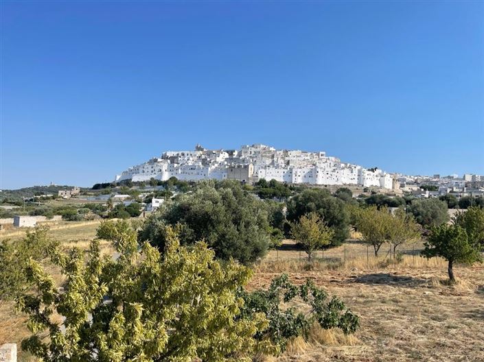 Image No.15-2 Bed Property for sale