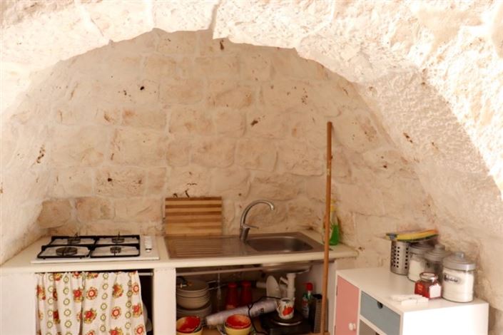 Image No.12-2 Bed Property for sale