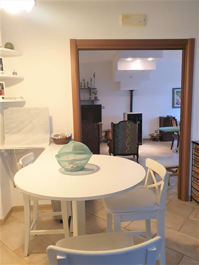 Image No.14-4 Bed Property for sale