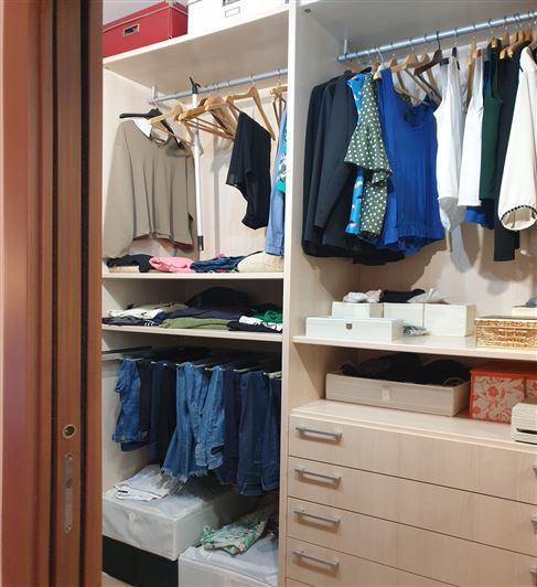 Image No.17-4 Bed Property for sale