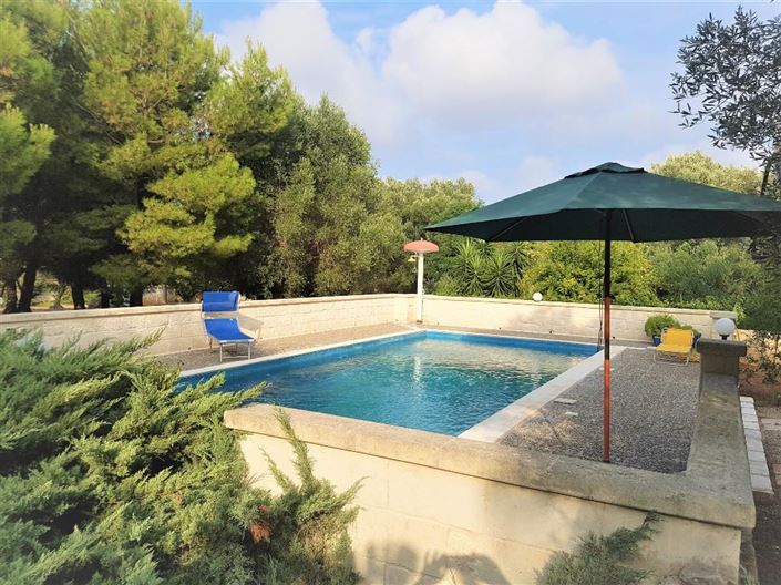 Image No.41-4 Bed Property for sale