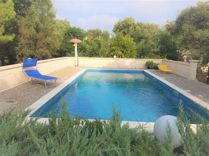 Image No.43-4 Bed Property for sale