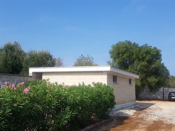 Image No.48-4 Bed Property for sale