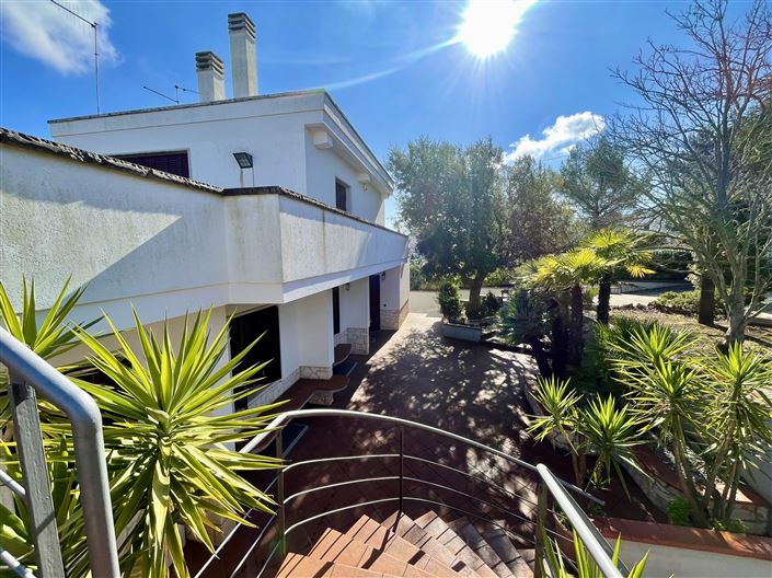 Image No.24-3 Bed Villa for sale