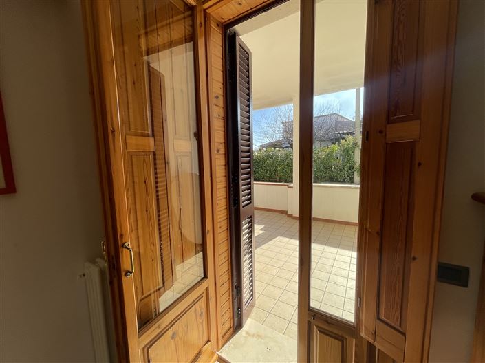 Image No.9-3 Bed Villa for sale