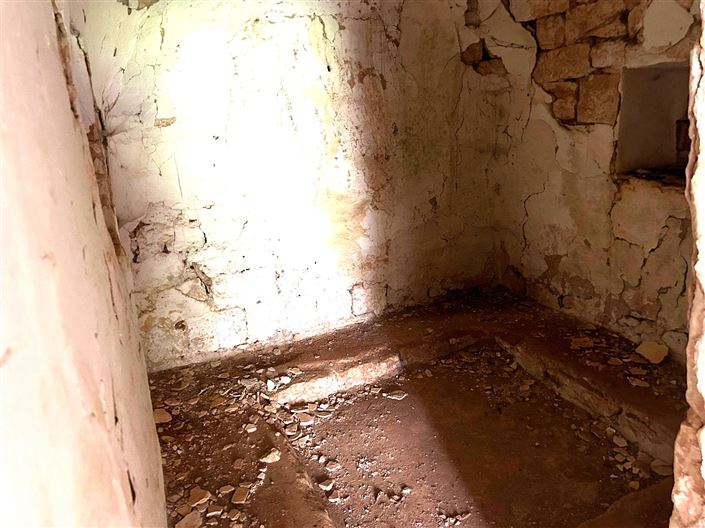 Image No.11-1 Bed Property for sale