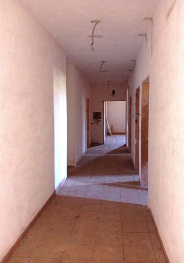 Image No.14-7 Bed Property for sale