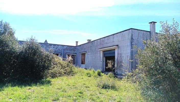 Image No.25-7 Bed Property for sale