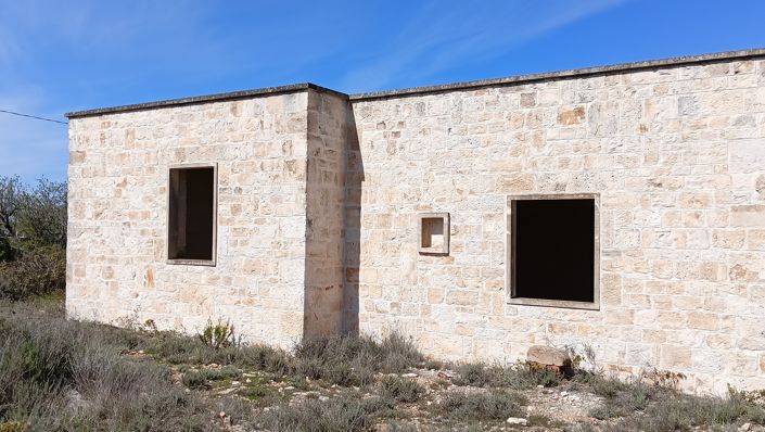 Image No.6-7 Bed Property for sale