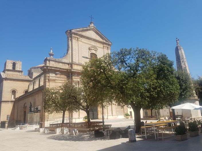 Image No.30-1 Bed Property for sale