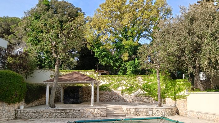 Image No.8-5 Bed Property for sale