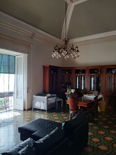 Image No.12-3 Bed Apartment for sale