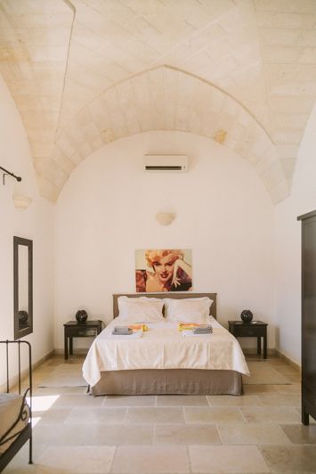 Image No.21-4 Bed Property for sale