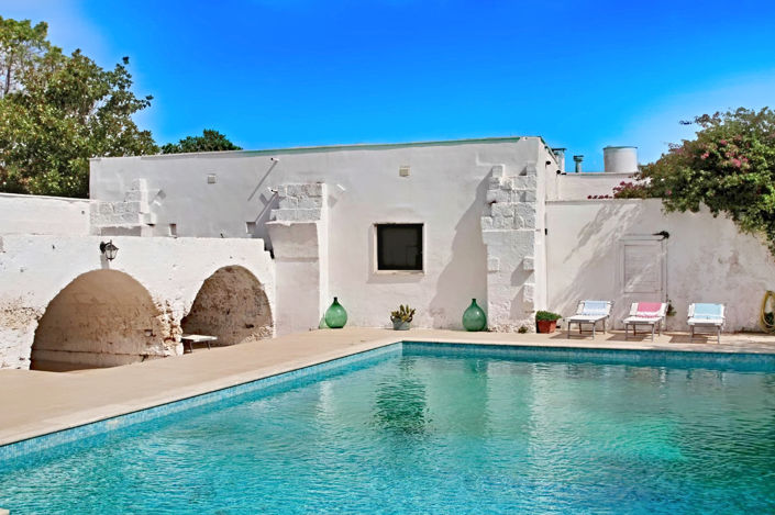 Image No.30-7 Bed Property for sale